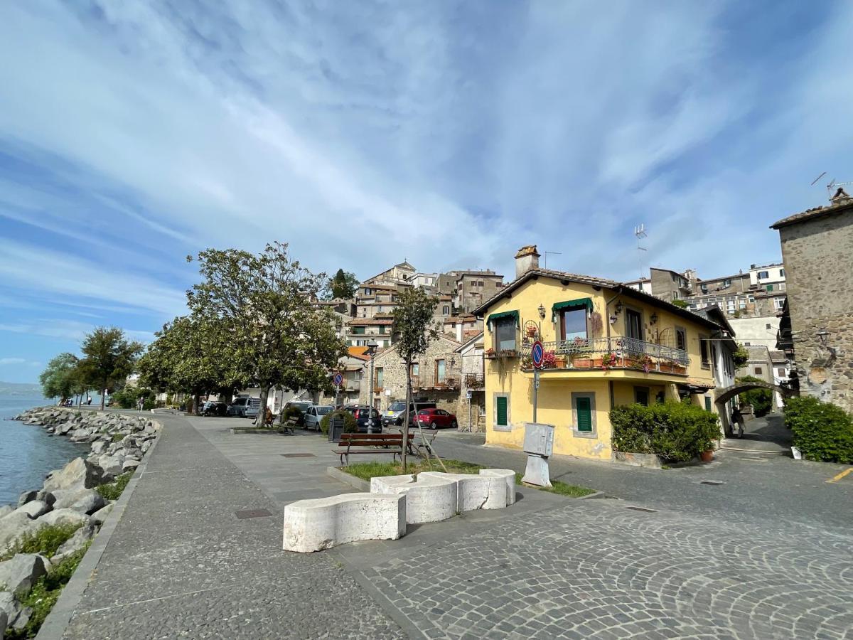 Luminoso Appartamento Sul Lago - Lake Court Anguillara Sabazia Ngoại thất bức ảnh