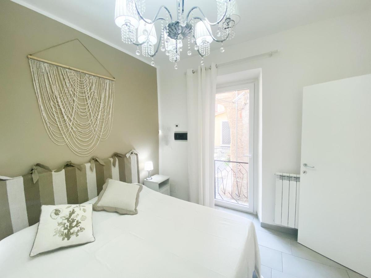 Luminoso Appartamento Sul Lago - Lake Court Anguillara Sabazia Ngoại thất bức ảnh