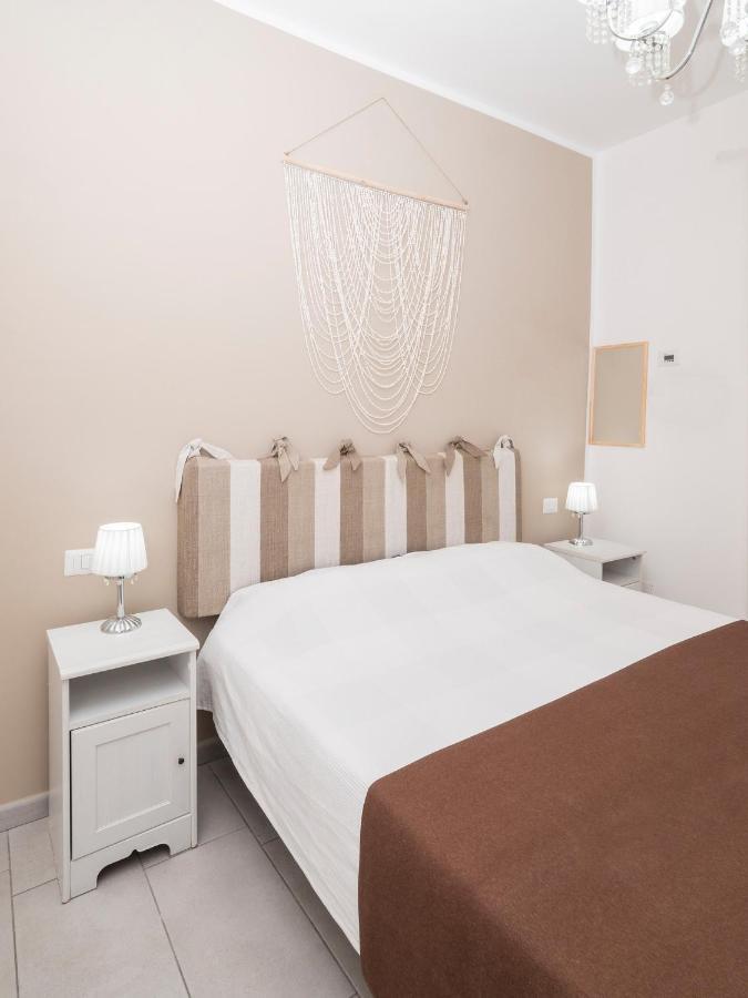 Luminoso Appartamento Sul Lago - Lake Court Anguillara Sabazia Ngoại thất bức ảnh