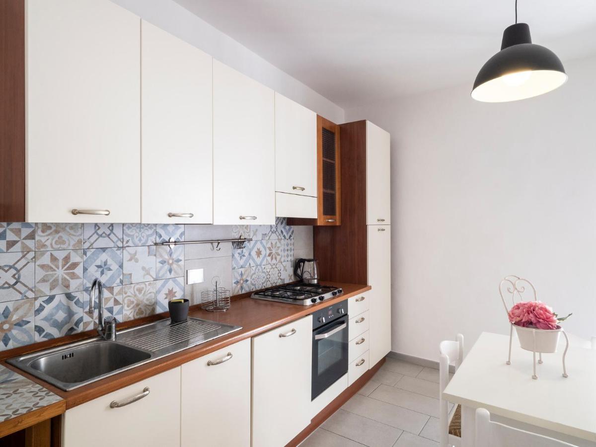 Luminoso Appartamento Sul Lago - Lake Court Anguillara Sabazia Ngoại thất bức ảnh
