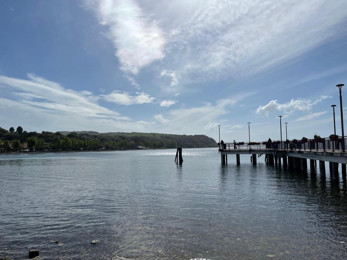 Luminoso Appartamento Sul Lago - Lake Court Anguillara Sabazia Ngoại thất bức ảnh